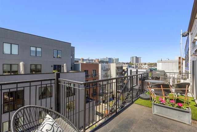 512 Jefferson St #4L