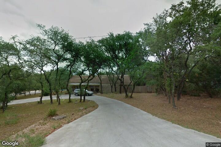 402 Teal St