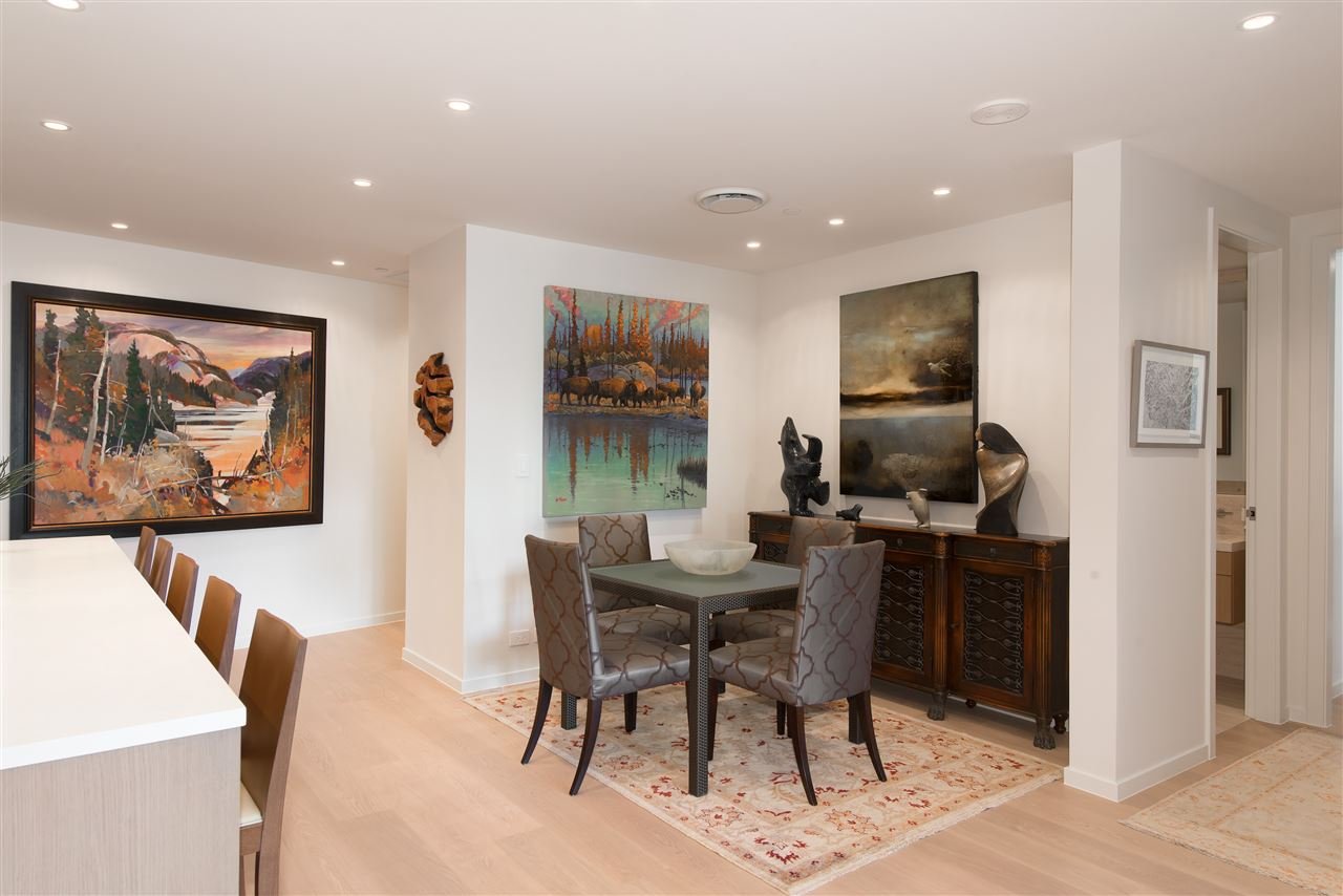 309-1355 Bellevue Ave