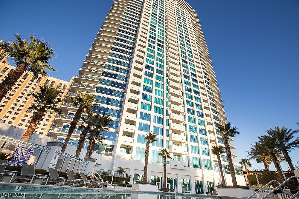 2700 S Las Vegas Blvd #1702