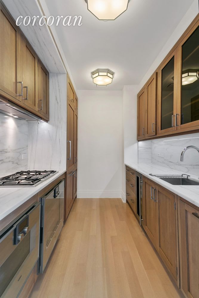 30 Park Pl, Apt 40E