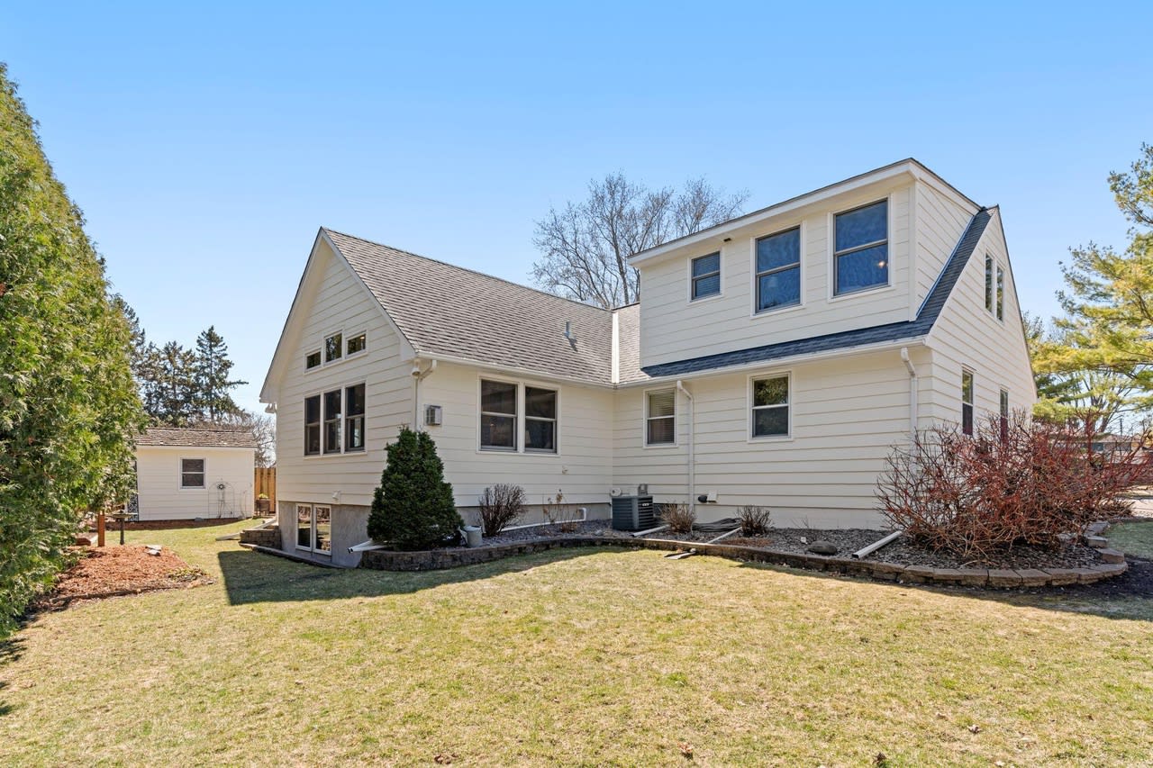 3125 Croft Dr