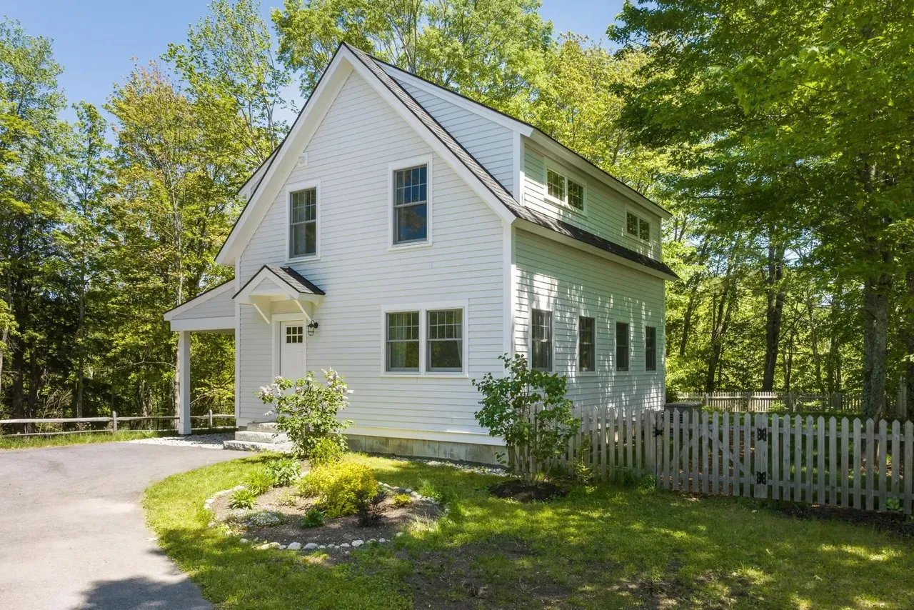 New Listing! 527 Elmwood Road, Pownal, ME 04069 – $609,000