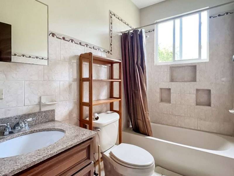 388 Great Mountain 4 Bedrooms