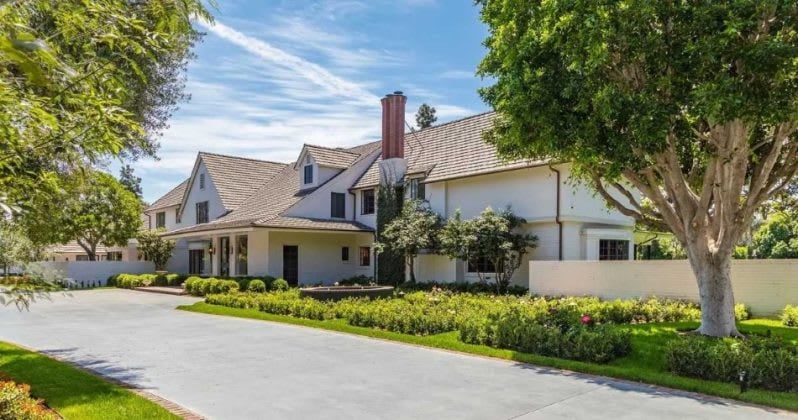 Late Comedian Bob Hope’s 5-Acre Estate on Toluca Lake Sells for $26M