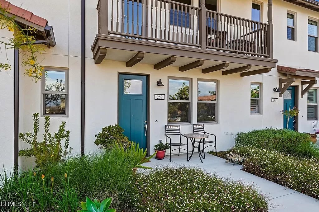 253 Los Altos Walk