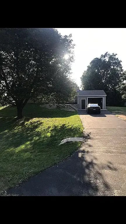 926 Valley View Dr