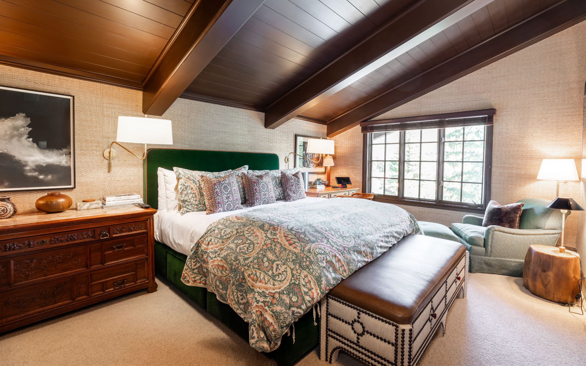 The Lodge at Vail Condominiums #521