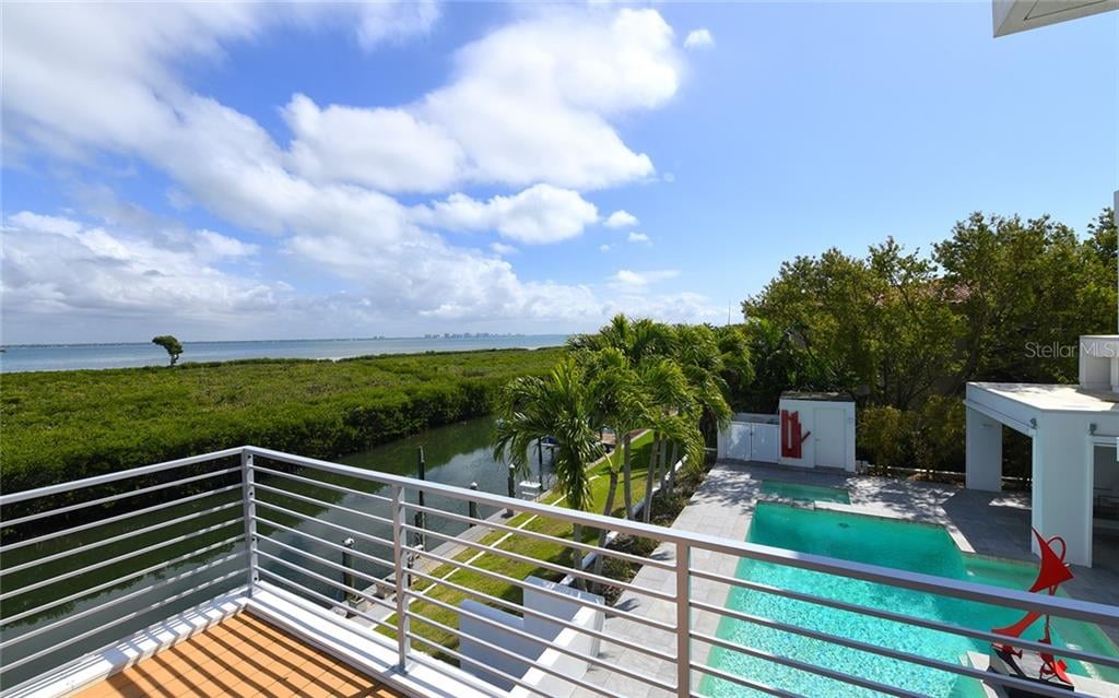 1580 Harbor Cay Lane