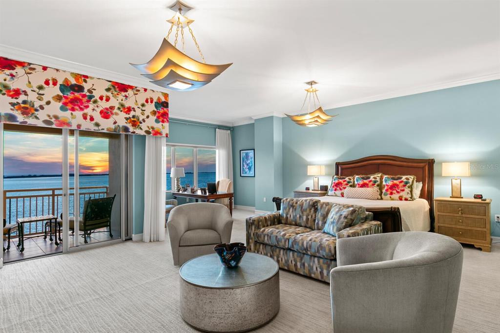 1111 RITZ CARLTON DRIVE Unit: 1701