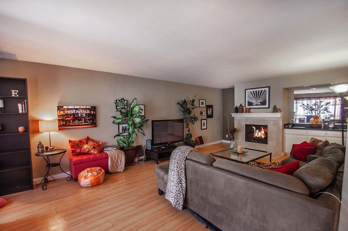 4528 Colbath Ave 102 Sherman Oaks, CA
