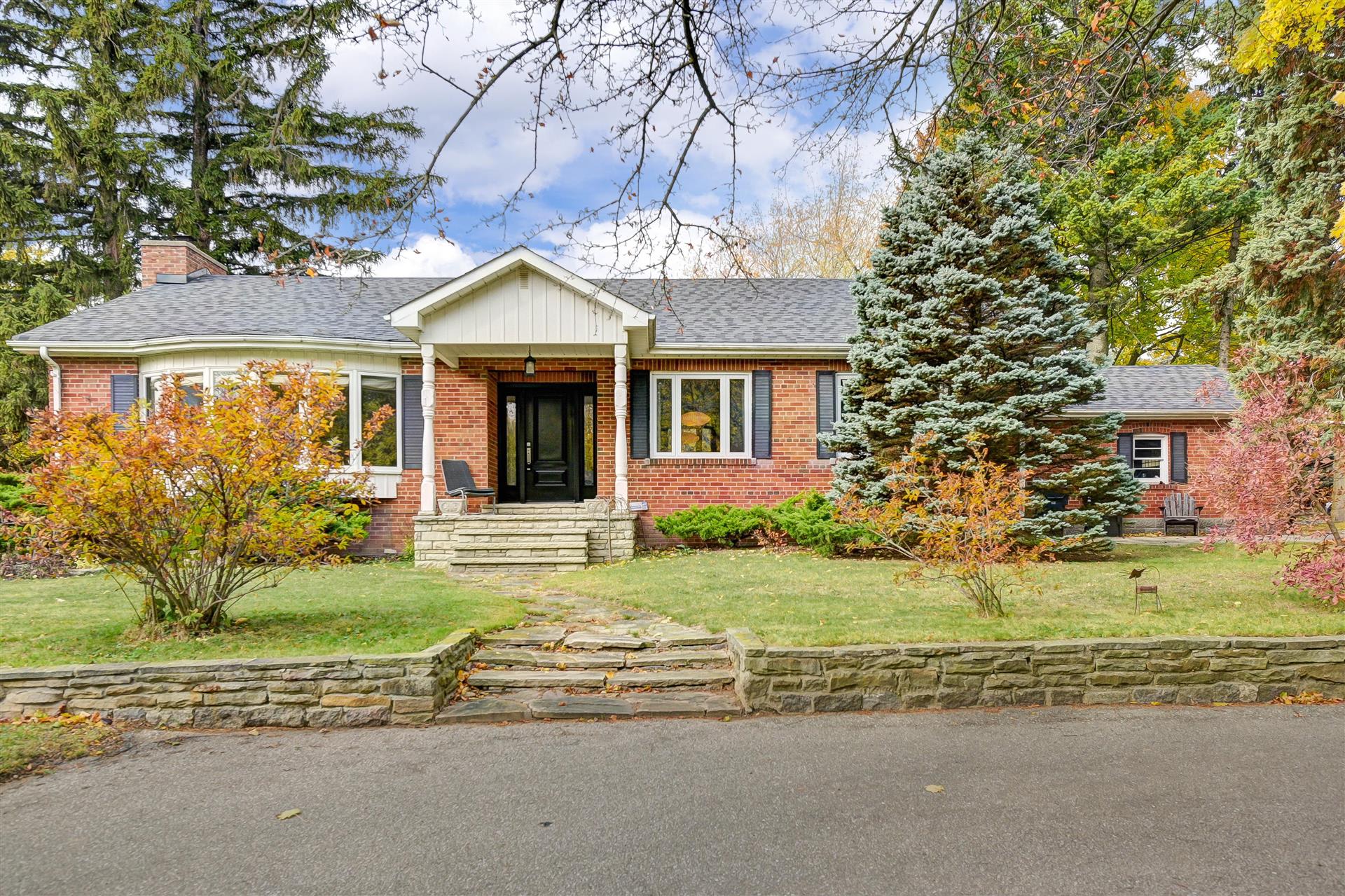 23 Windy Ridge Dr