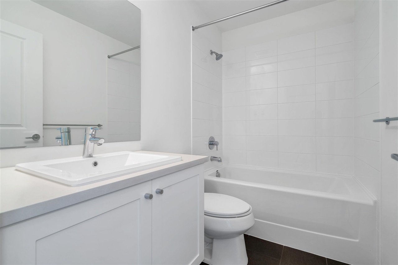 81-16678 25 Ave