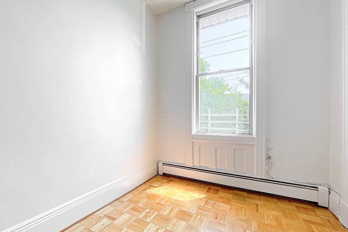41 Hausman Street, Apt 2