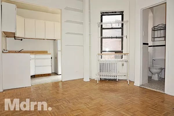 354 East 19th Street Unit: 4A