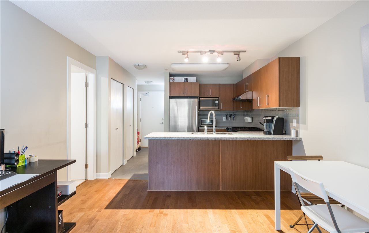 108-6828 Eckersley Rd