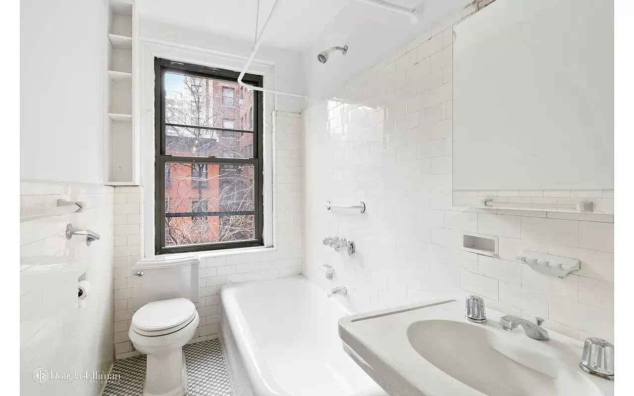 155 East 93rd Street Unit: 3D