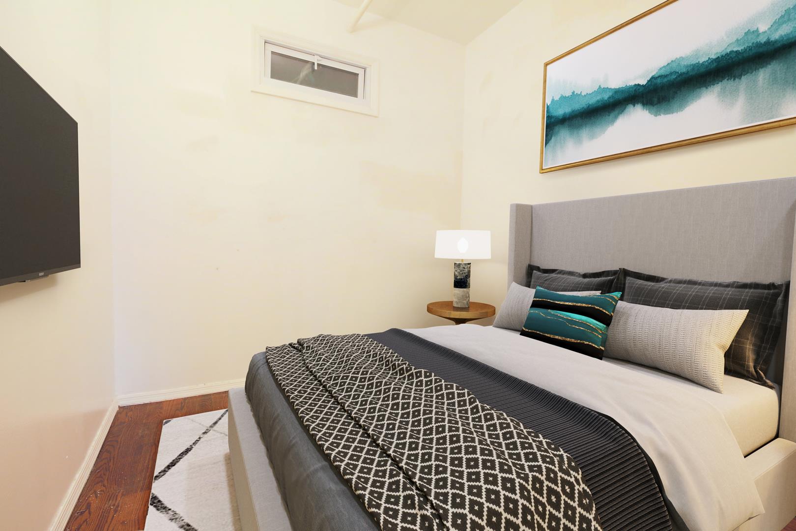 147 Grand Street, Apt 6