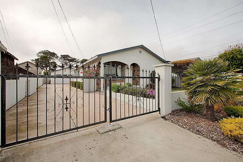 406 English Ave