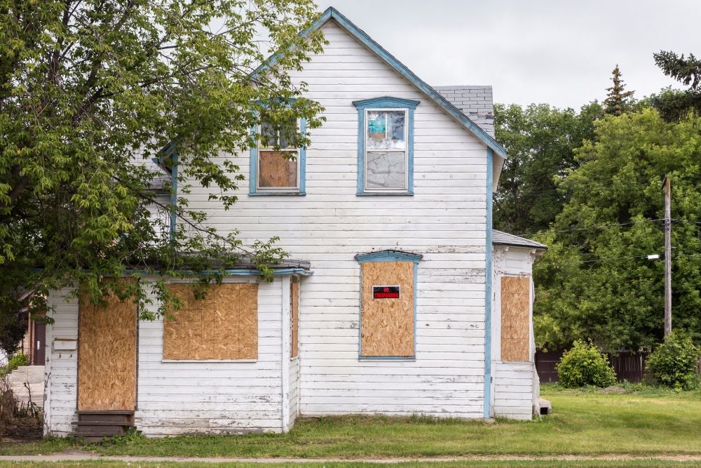 Should You Invest in a Fixer-Upper?