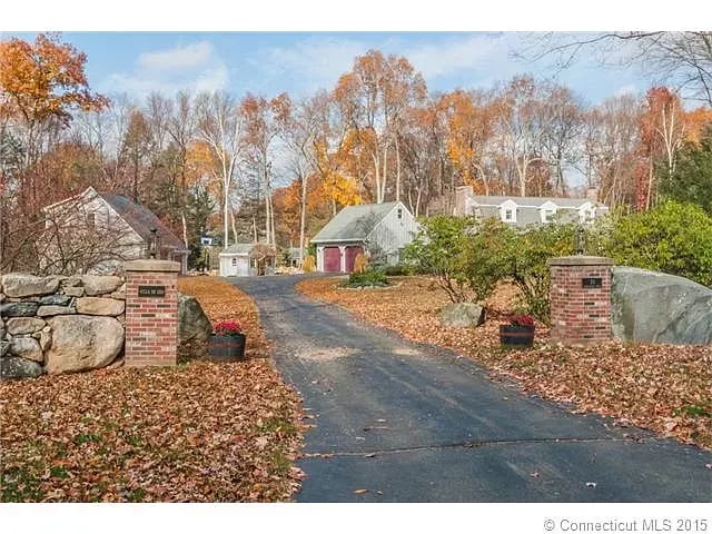 20 Tanglewood Dr