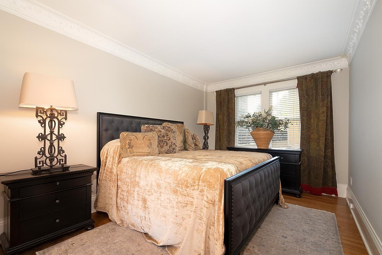 24-1386 Nicola St