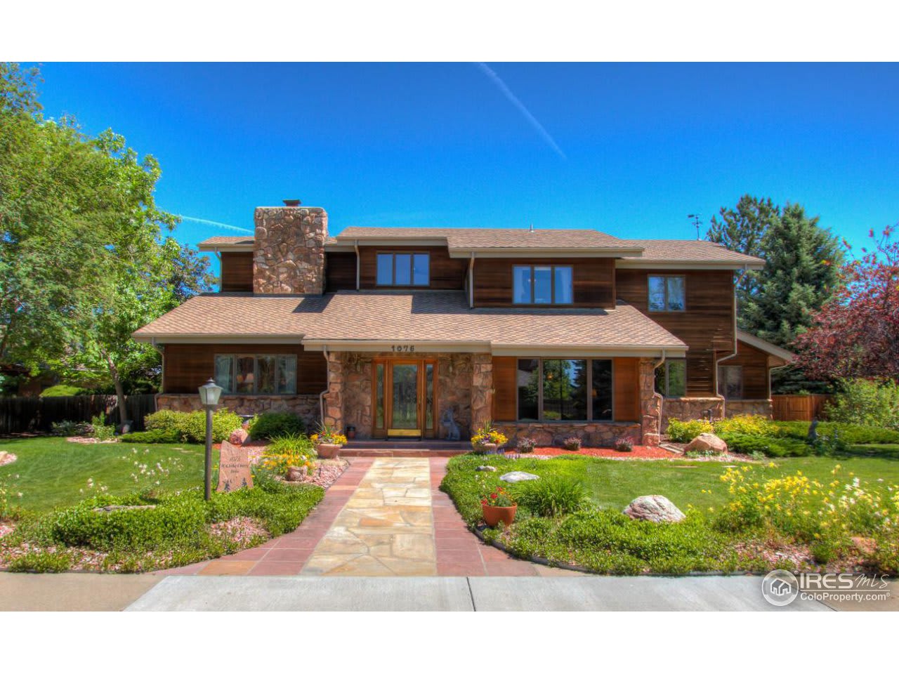 1075 W Choke Cherry Dr