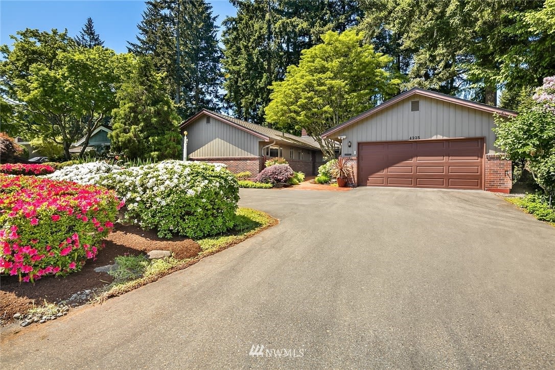 4225 92nd Ave SE