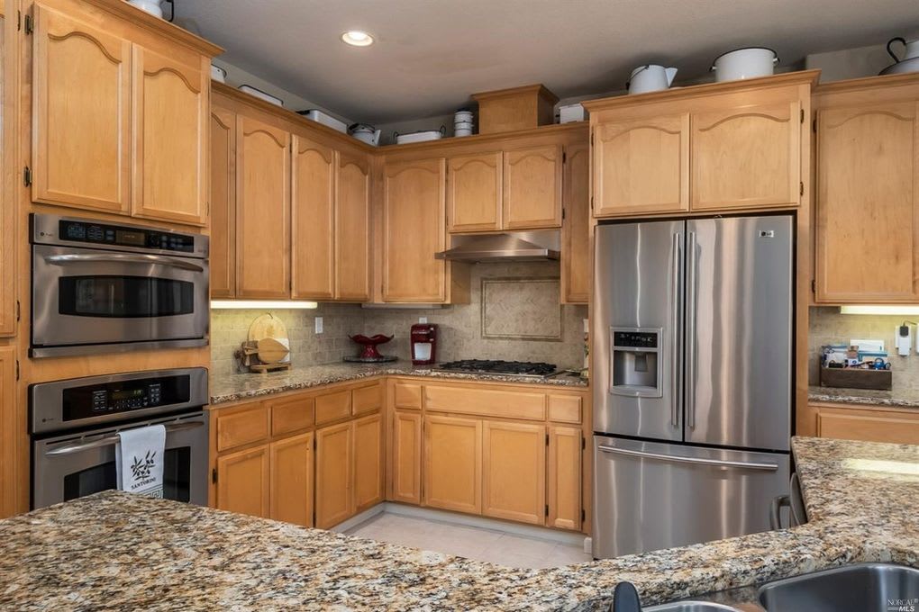 2005 Cross Creek St