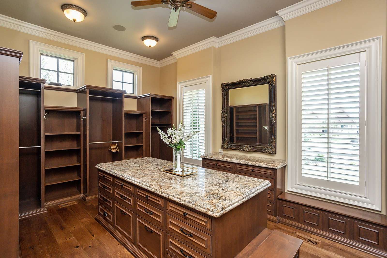 2505 NE Bellagio Court