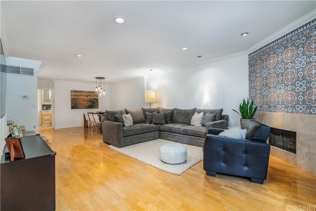 4832 Balboa Ave Unit B