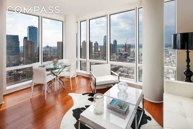 306 West 48th St. Unit: 36-B