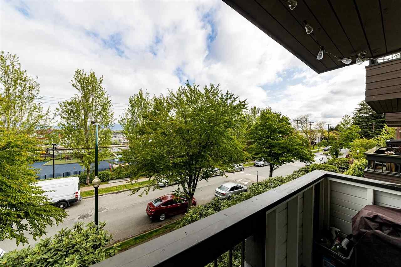 209-440 E 5th Ave