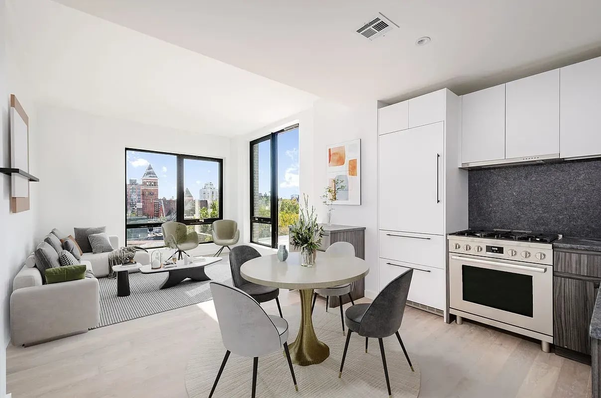 435 Tompkins Avenue Unit: 703