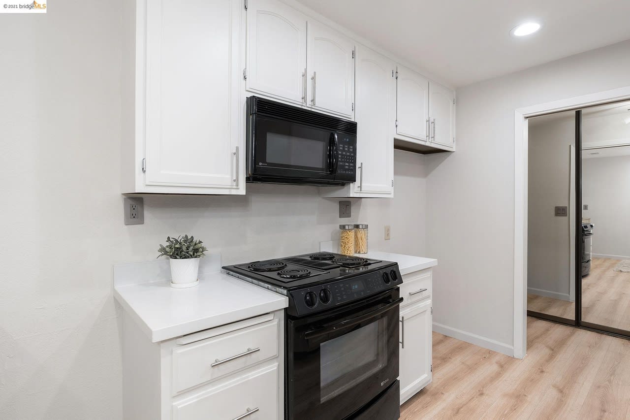 26937 Hayward Blvd #112