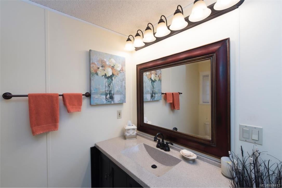 43-7583 Central Saanich Rd