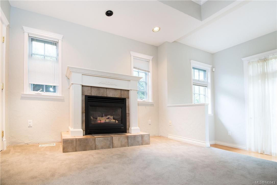 2515 Central Ave