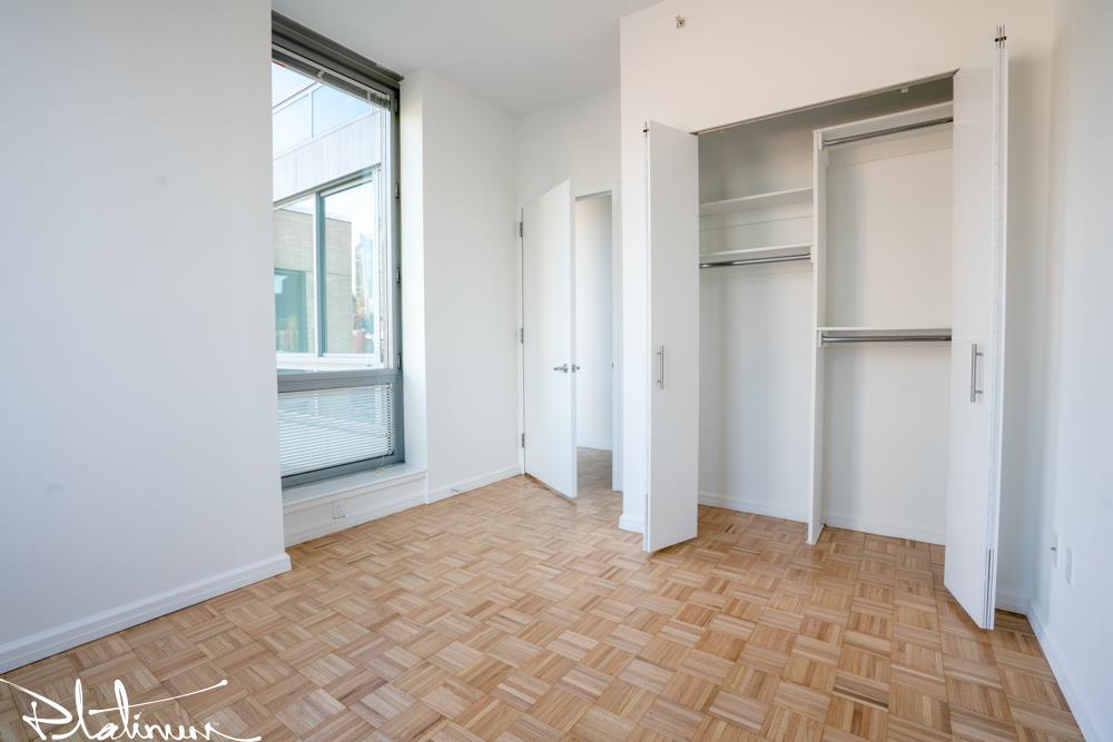 455 West 37th Street, Apt 428