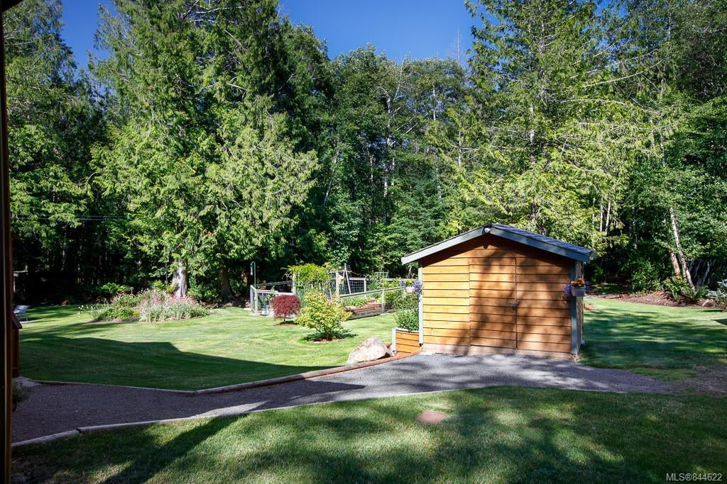 2467 Kemp Lake