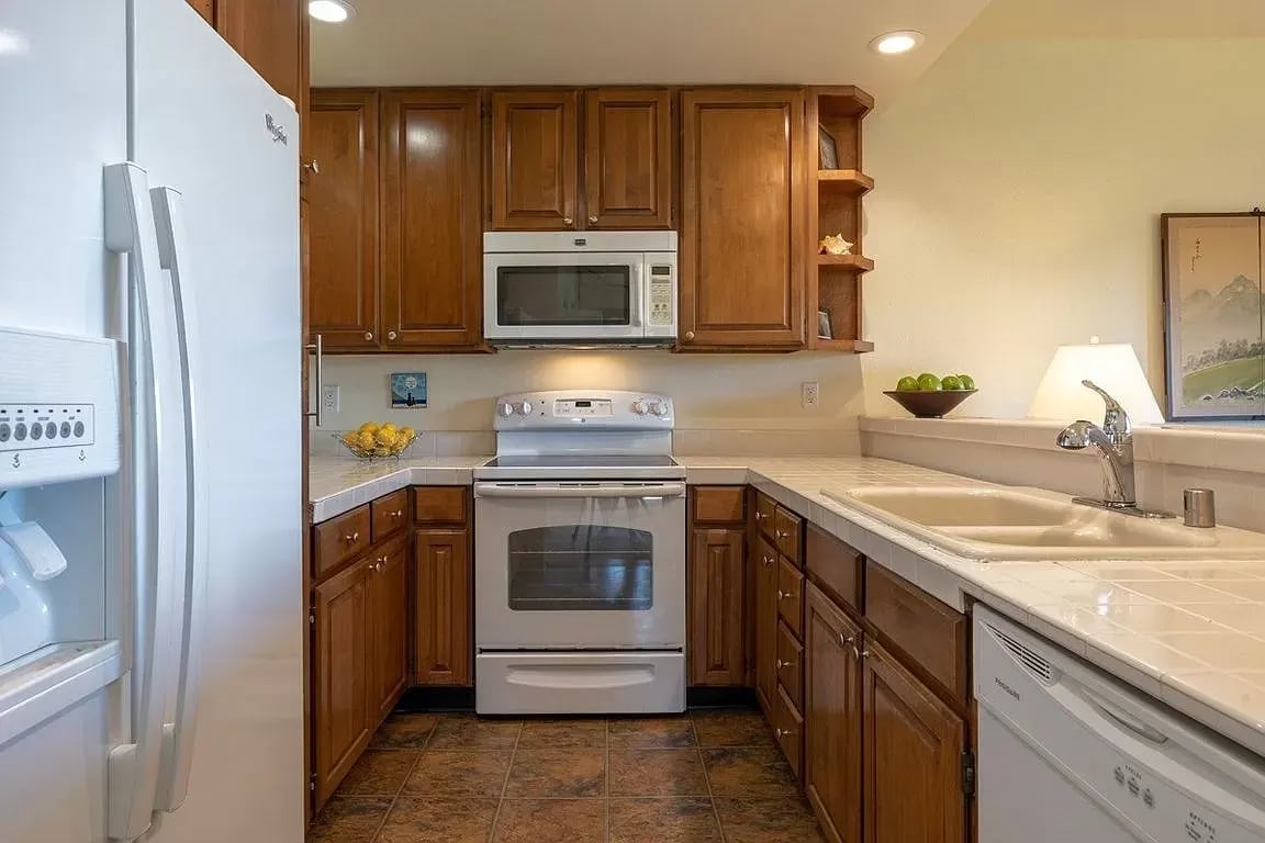 2370 Hoohu Rd APT 521