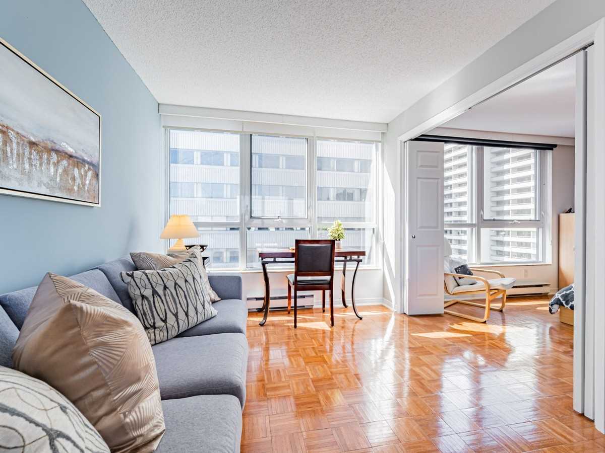 360 BLOOR ST E PH 5