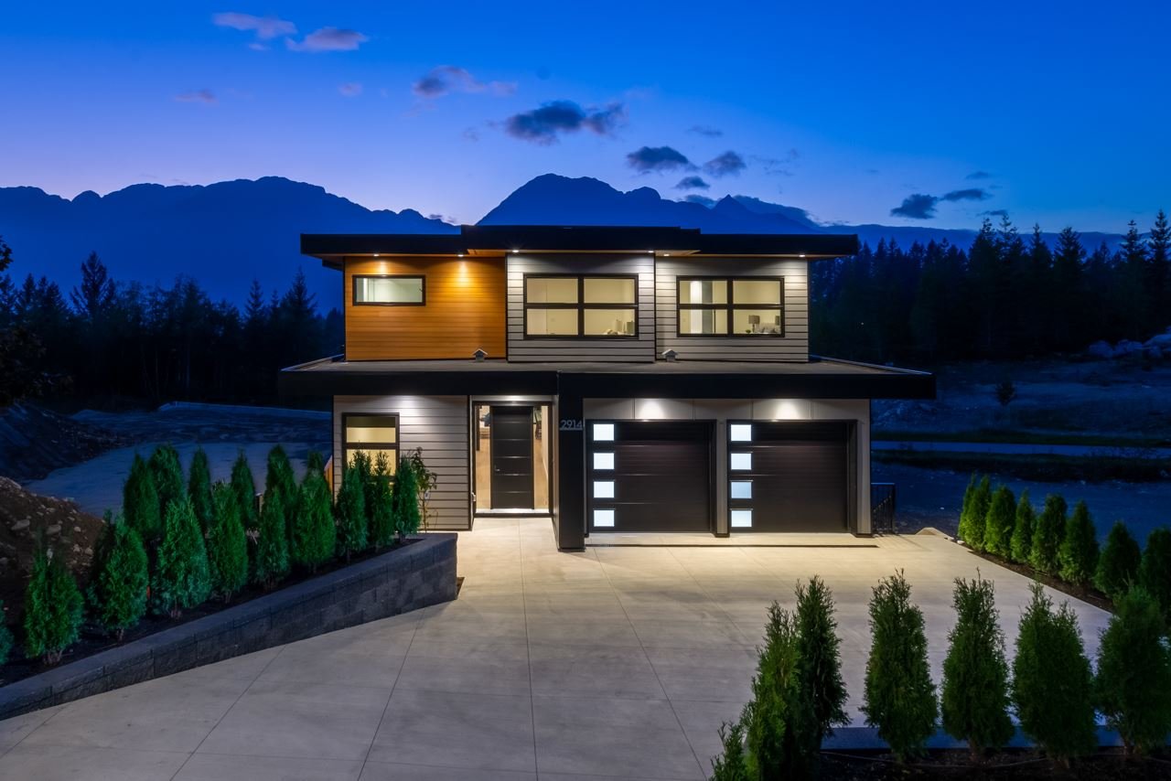 2914 Huckleberry Dr