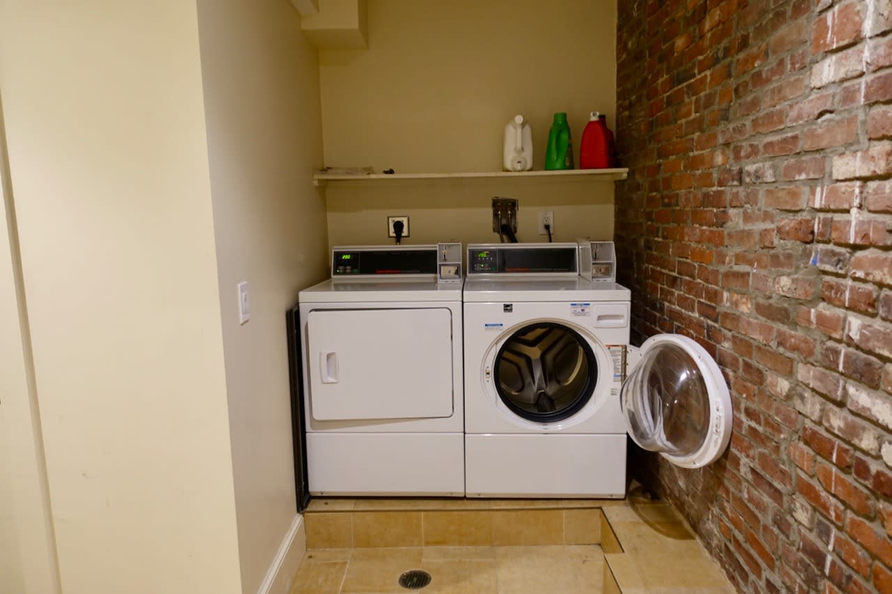 South End/Back Bay Line - Renovated 1 bedroom with private patio and common laundry! Available MAY!