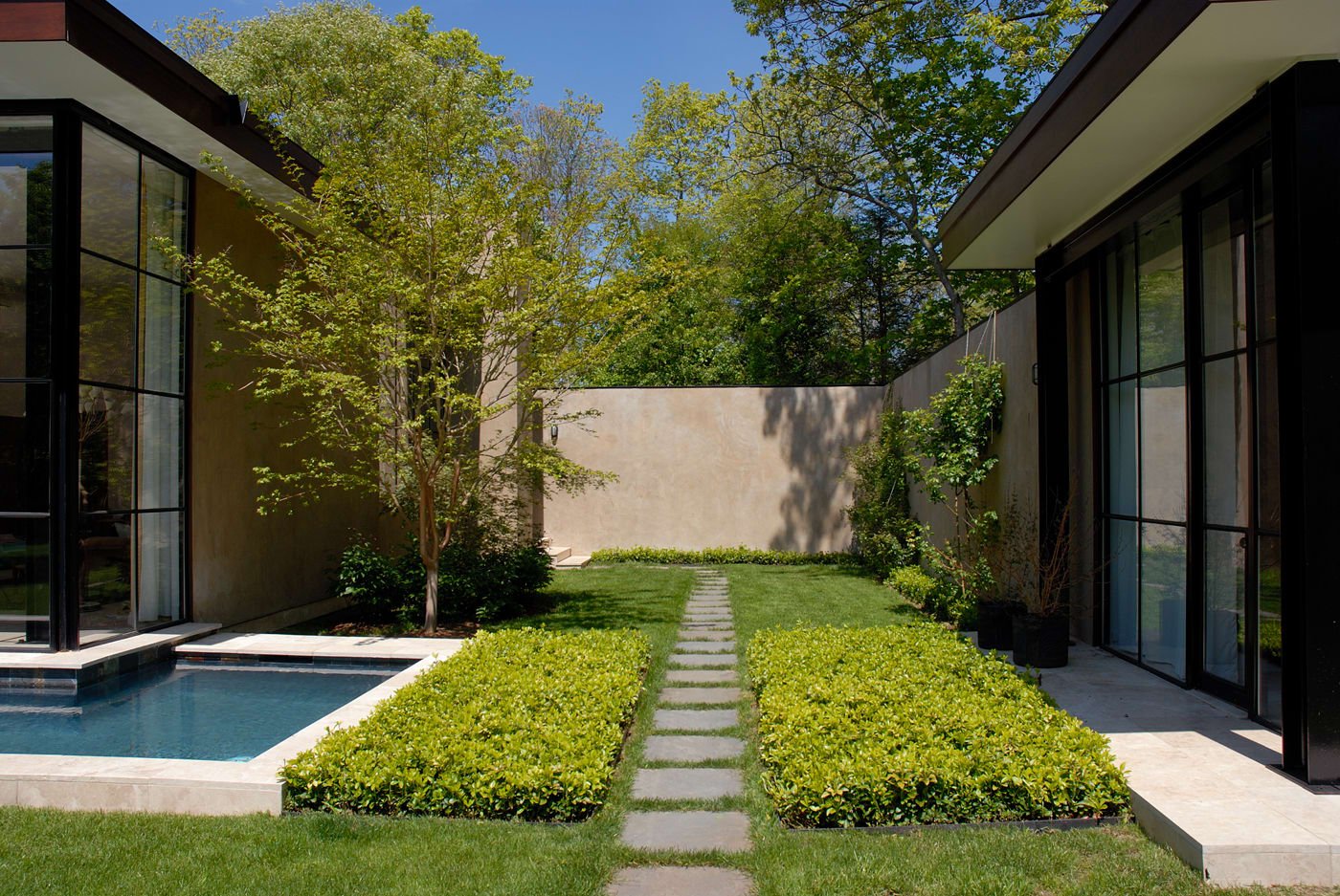 Timeless, Private Modern Masterpiece in East Hampton