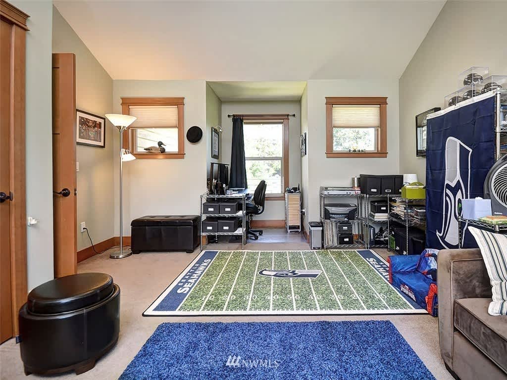 509 NW 195th St