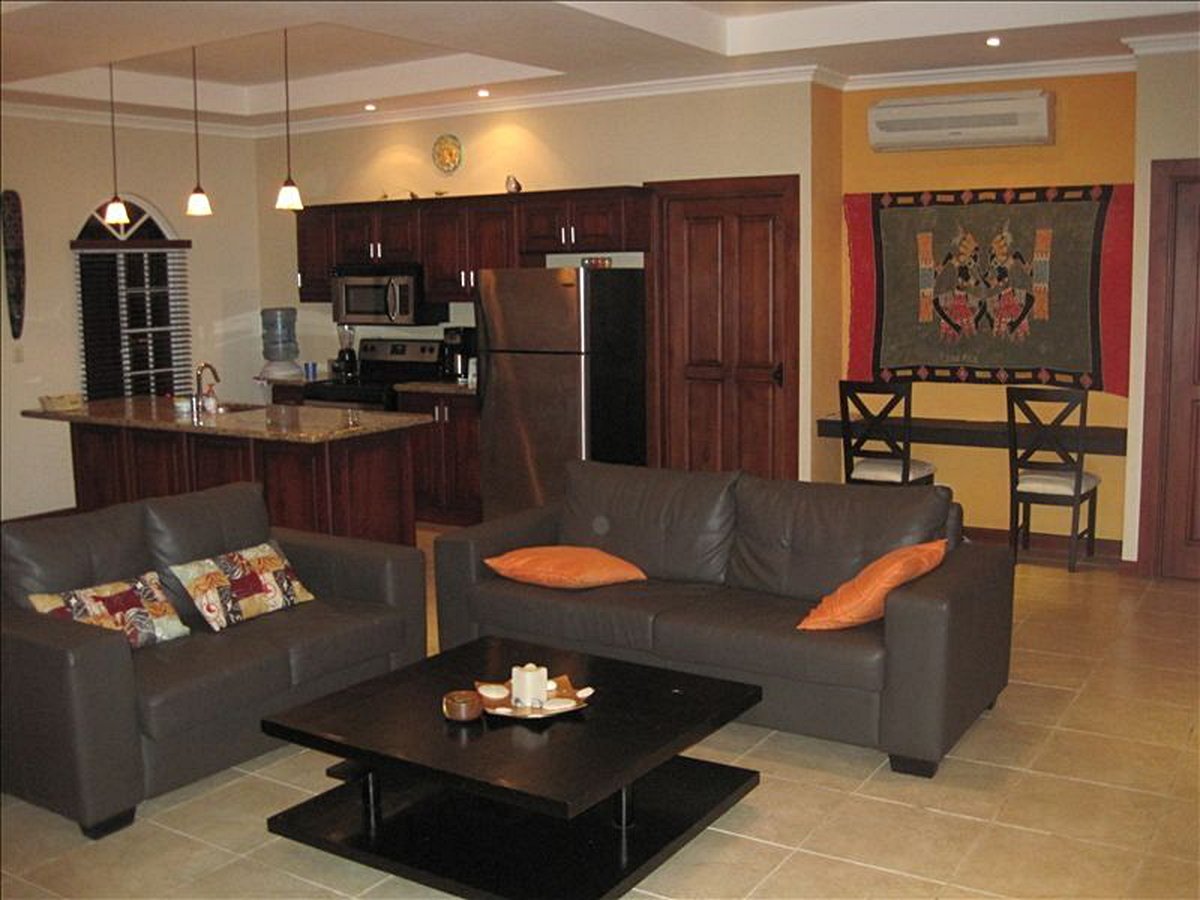 Gated Beachside American Home, Jaco, Puntarenas