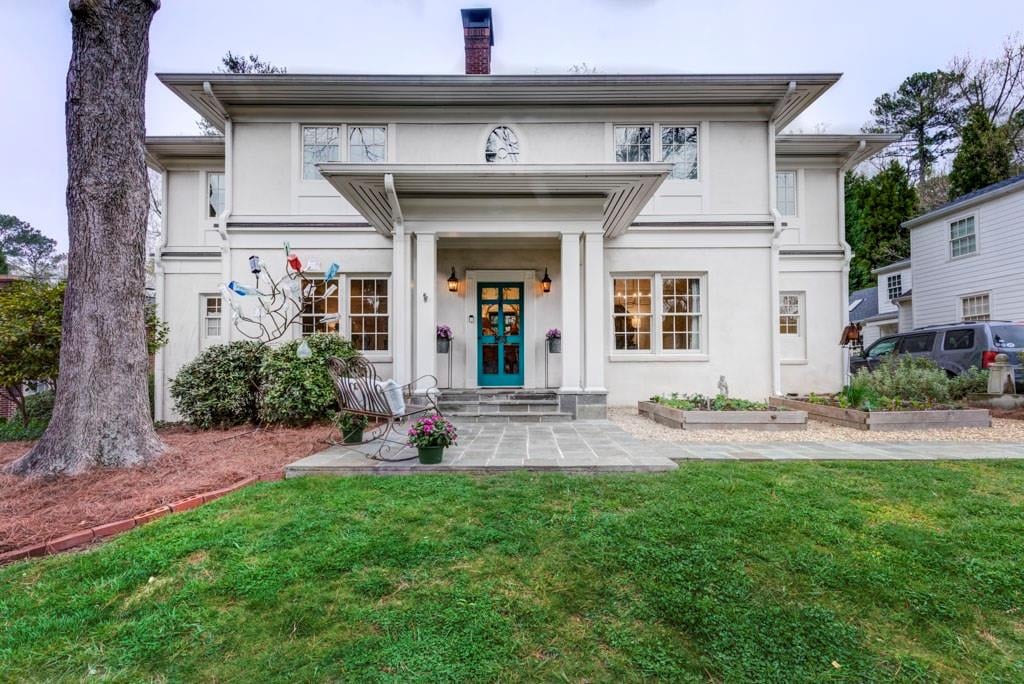 893 Beaverbrook Dr NW