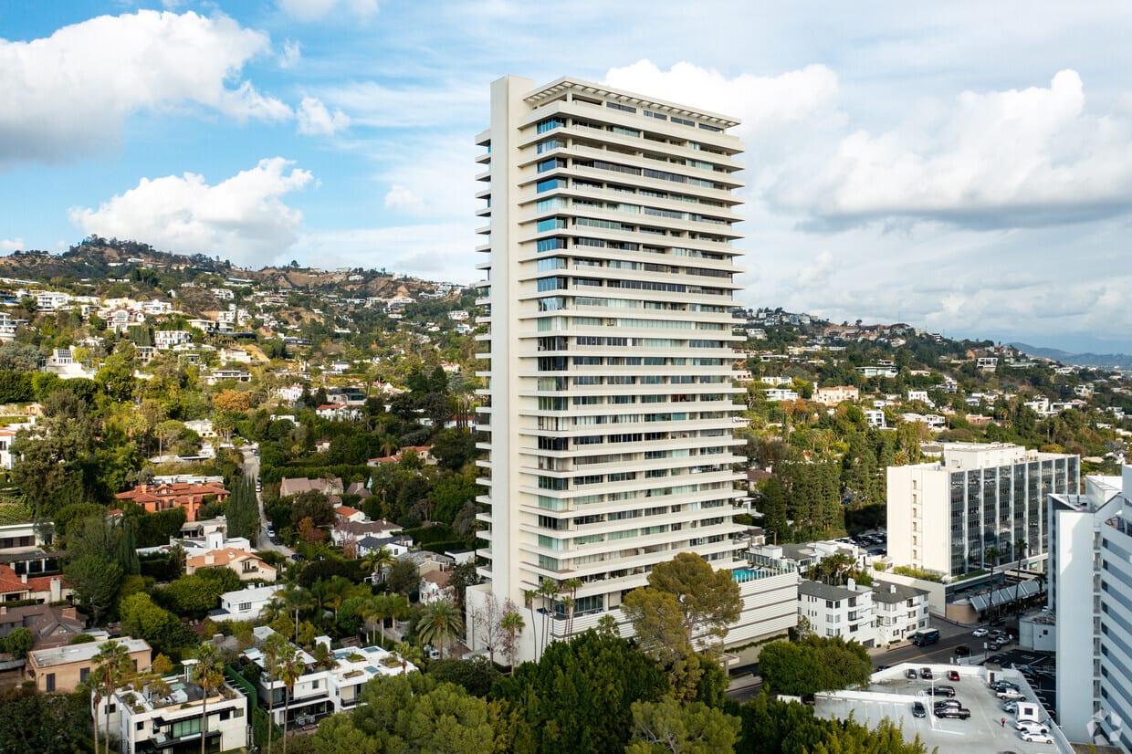 Sierra Towers #1004
