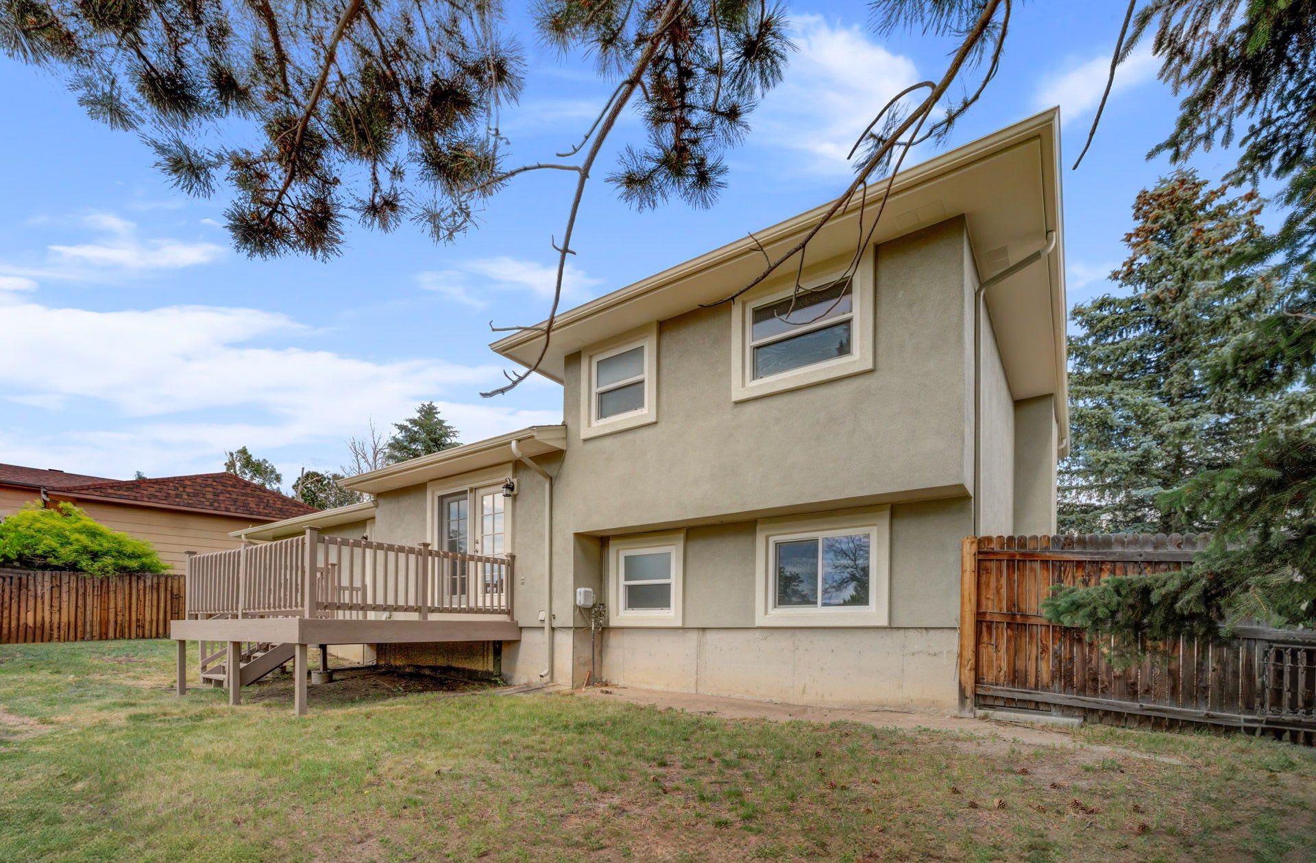 1960 Rusty Hinge Drive