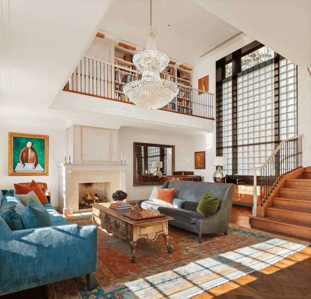 CHARMING PENTHOUSE COTTAGE IN NYC